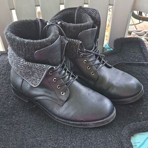 Torrid Women's Lug Sole Boots Black with Gray Ankle Sweater 1" Heel Size 11W